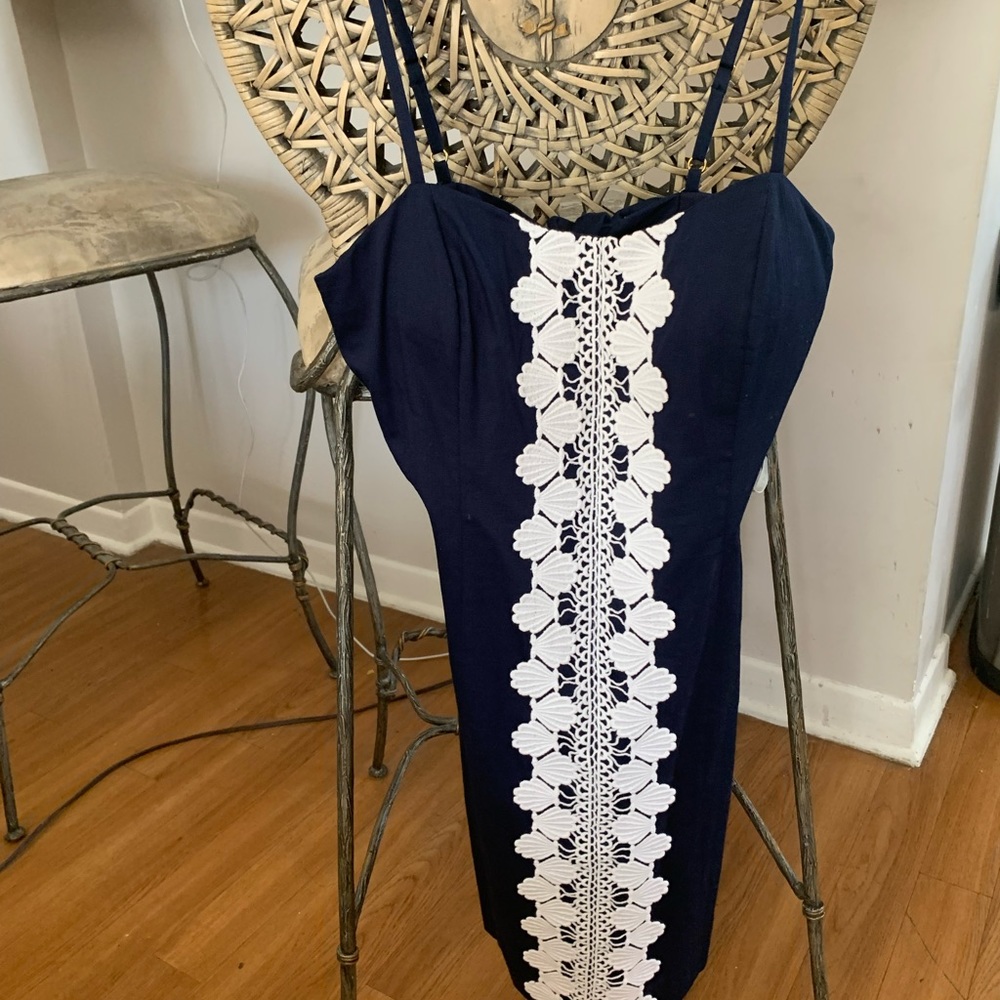 Beautiful Lilly Pulitzer dress.. perfect for the Summer!